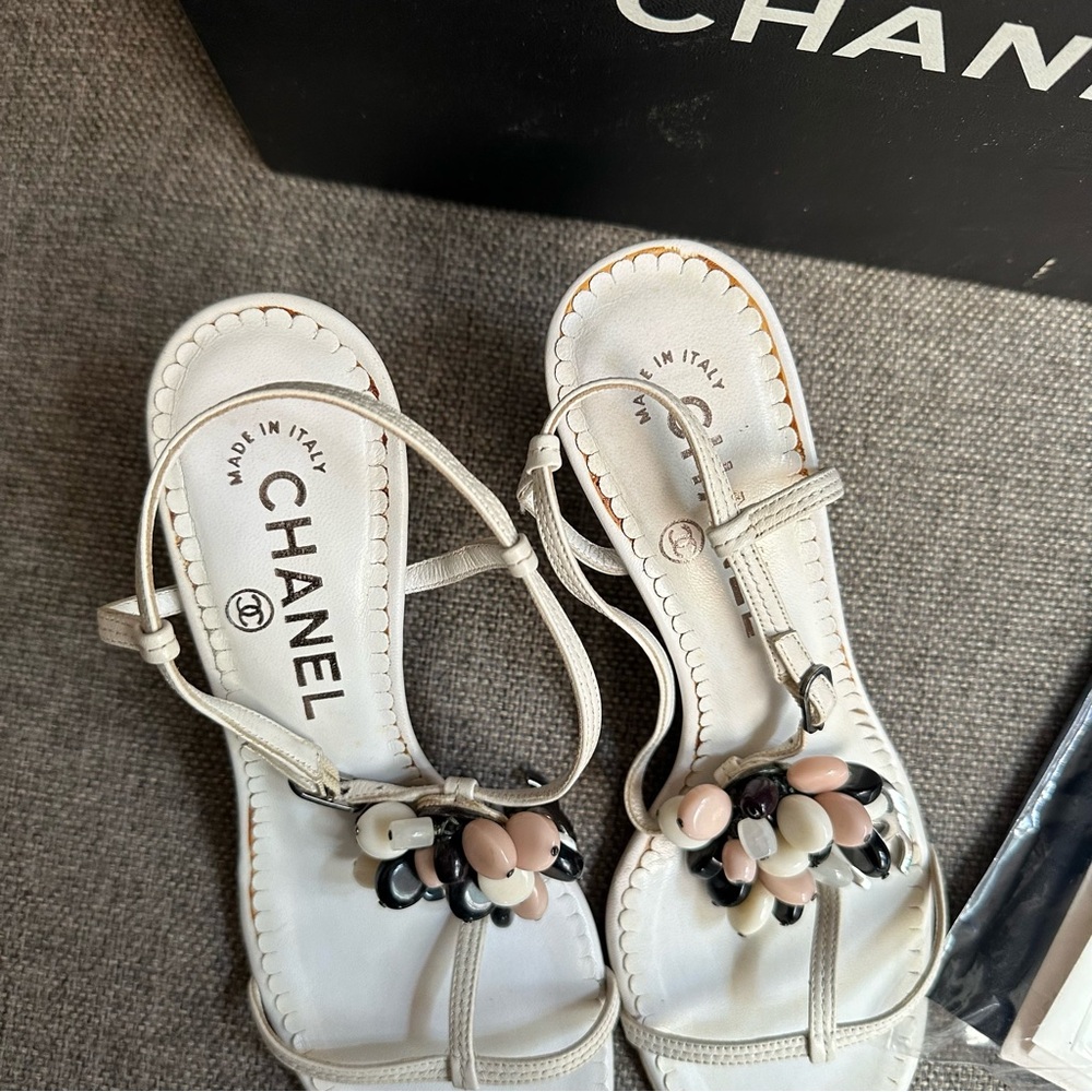 Vintage white Chanel beaded strappy heels - Picture 8 of 8